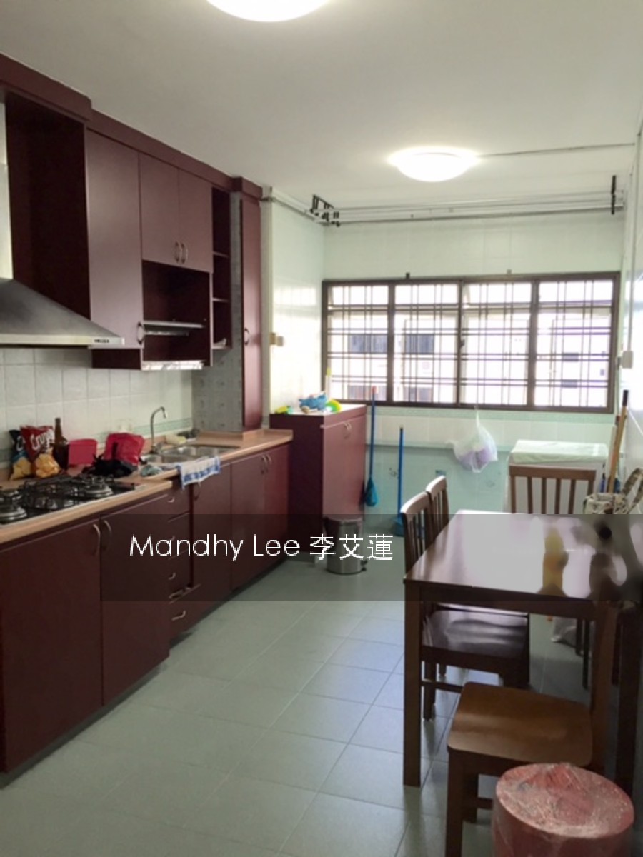 Yishun Street 21 thumbnail photo